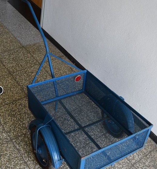 Wer erkennt seinen Bollerwagen? (Foto: Polizei)