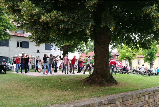 Kulturelles und Besinnliches für die ganze Familie (Foto: Kloster Donndorf) Kulturelles und Besinnliches für die ganze Familie (Foto: Kloster Donndorf)