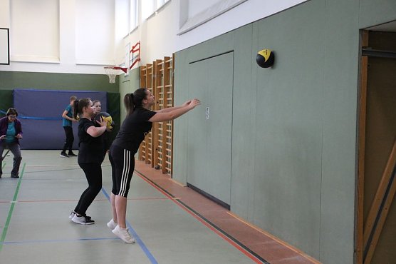 Spannendes Training mit erfolgreicher Sportlerin (Foto: Karl-Heinz Herrmann)