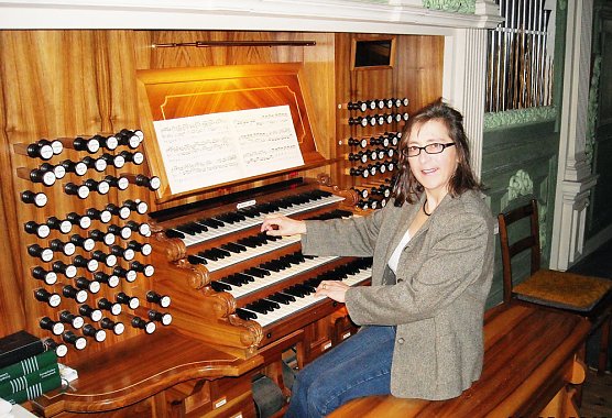 Zu Gast an der gro&szlig;en Hey-Orgel (Foto: Andreas Fau&szlig;)