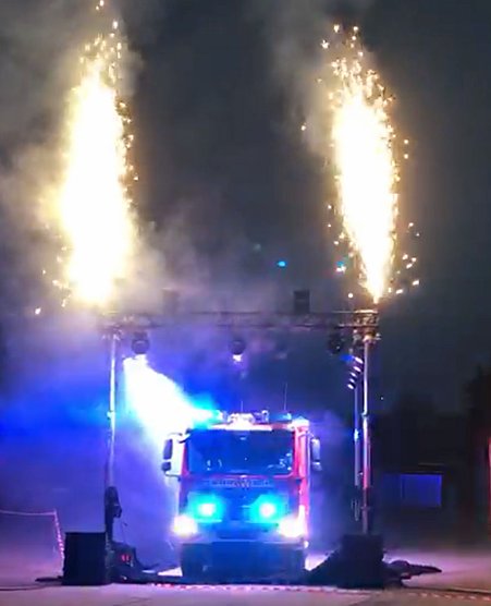 Neuen Ger&auml;tewagen in Greu&szlig;en pr&auml;sentiert (Foto: Volker Stietzel)