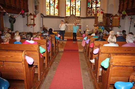 Geburtstag gefeiert (Foto: Karl-Heinz Herrmann) Geburtstag gefeiert (Foto: Karl-Heinz Herrmann)