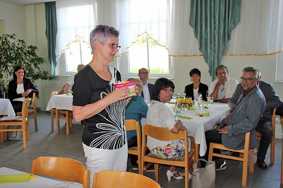 In den verdienten Ruhestand verabschiedet (Foto: Karl-Heinz Herrmann)