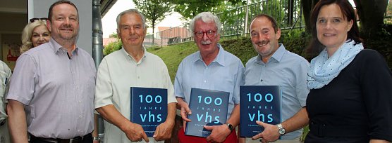 100 Jahre Wissen teilen (Foto: Karl-Heinz Herrmann) 100 Jahre Wissen teilen (Foto: Karl-Heinz Herrmann)