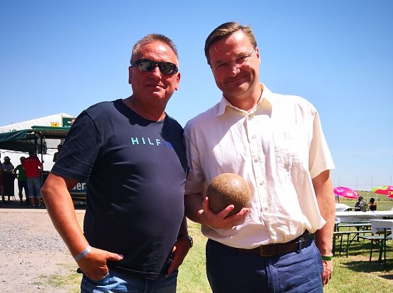 Schernberger trotzten Hitze zum Vereinsfest (Foto: privat) Schernberger trotzten Hitze zum Vereinsfest (Foto: privat)