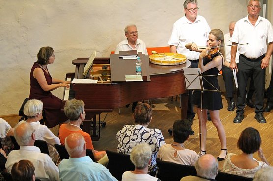 Kein gewöhnliches Sommerkonzert (Foto: Karl-Heinz Herrmann) Kein gewöhnliches Sommerkonzert (Foto: Karl-Heinz Herrmann)