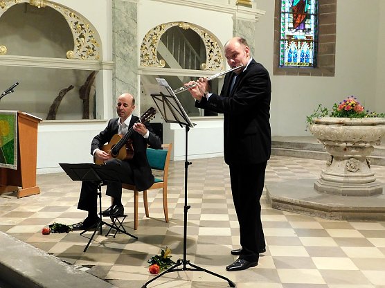 Ein Instrumentenexperiment -oder- (Foto: Peter Zimmer) Ein Instrumentenexperiment -oder- (Foto: Peter Zimmer)