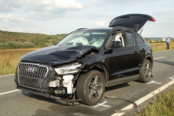 Schwerer Verkehrsunfall (Foto: Silvio Dietzel) Schwerer Verkehrsunfall (Foto: Silvio Dietzel)