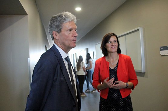 Kyffh&auml;user-Gymnasium offiziell eingeweiht (Foto: Karl-Heinz Herrmann)