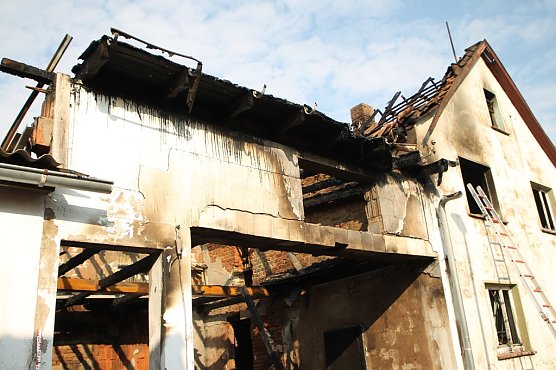 Brand in leerstehendem Gebäude (Foto: Silvio Dietzel) Brand in leerstehendem Gebäude (Foto: Silvio Dietzel)