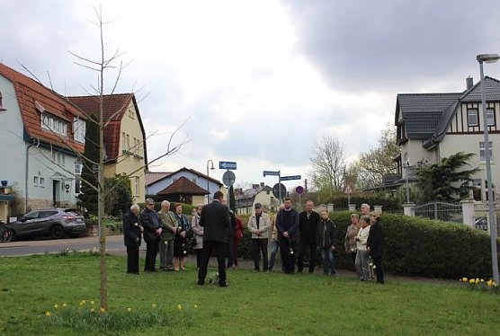 Friedensglocke und mehr (Foto: Karl-Heinz Herrmann) Friedensglocke und mehr (Foto: Karl-Heinz Herrmann)