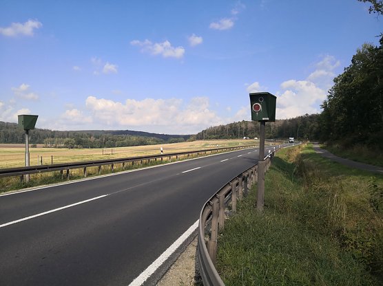 Station&auml;re Blitzer B4 zwischen Sondershausen und Oberspier (Foto: Stefan Schard)