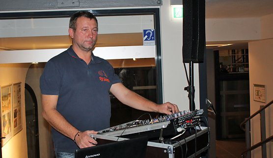 N&auml;chster Schwerpunkt - Aktion Wunschbaum (Foto: Karl-Heinz Herrmann)