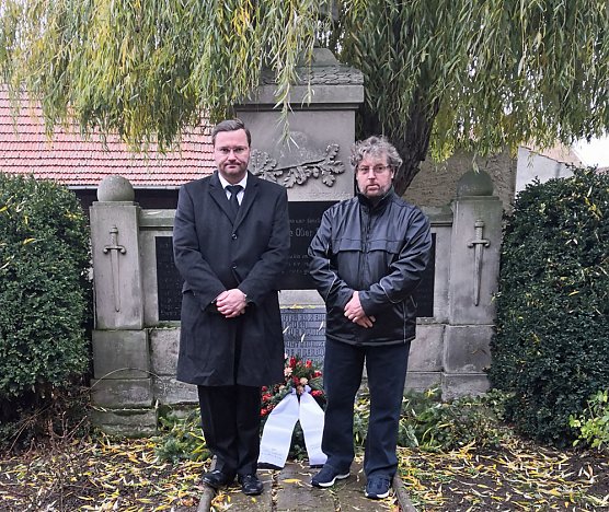 Volkstrauertag in Oberbösa (Foto: privat) Volkstrauertag in Oberbösa (Foto: privat)