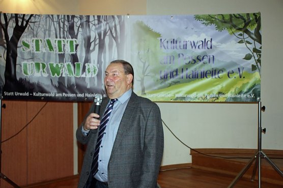 &Uuml;ber die Geologie in der Hainleite (Foto: Karl-Heinz Herrmann)