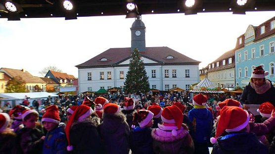 Rückblick auf den Frankenhisser Weihnachtsmarkt 2019! (Foto: Peter Möbius) Rückblick auf den Frankenhisser Weihnachtsmarkt 2019! (Foto: Peter Möbius)