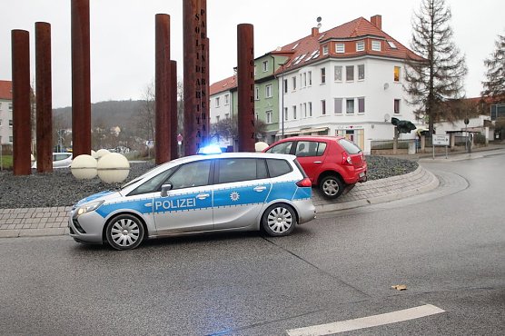 Auto "ungew&ouml;hnlich geparkt" (Foto: Silvio Dietzel)