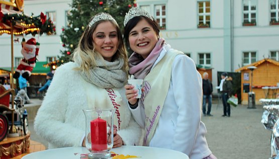 Fliederprinzessin gesucht (Foto: Karl-Heinz Herrmann) Fliederprinzessin gesucht (Foto: Karl-Heinz Herrmann)