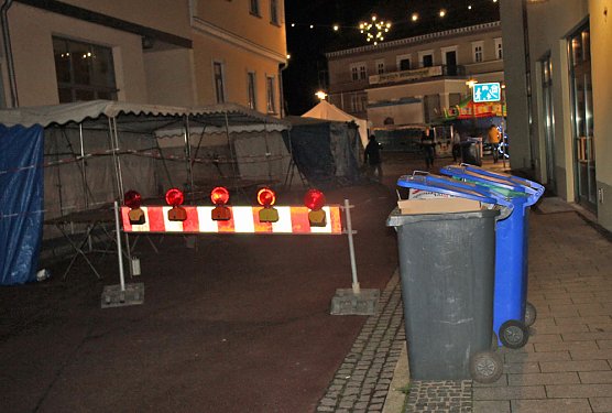 Weihnachtsfest wird farbenfroh (Foto: Karl-Heinz Herrmann)