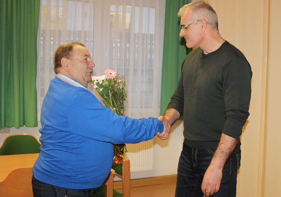 Engagement f&uuml;r den Wald gew&uuml;rdigt (Foto: Karl-Heinz Herrmann)