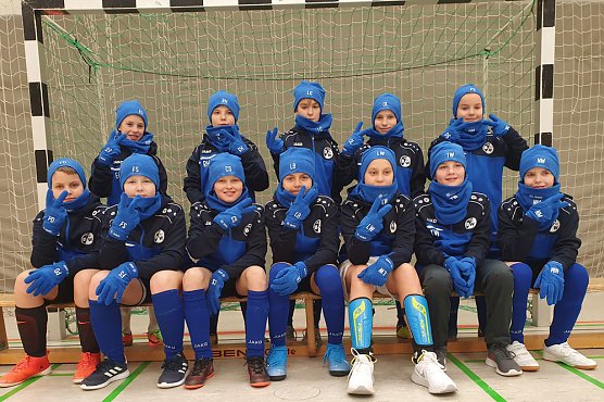 Präsentationskleidung erhalten (Foto: Verein) Präsentationskleidung erhalten (Foto: Verein)