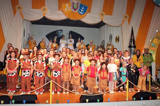 Manege frei für Stöck‘sner Narretei ! (Foto: SCC Gelb Weiß) Manege frei für Stöck‘sner Narretei ! (Foto: SCC Gelb Weiß)