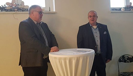 Senioren-WGs offiziell &uuml;bergeben (Foto: privat)