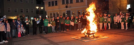 Nubbel den Flammen &uuml;bergeben (Foto: Karl-Heinz Herrmann)