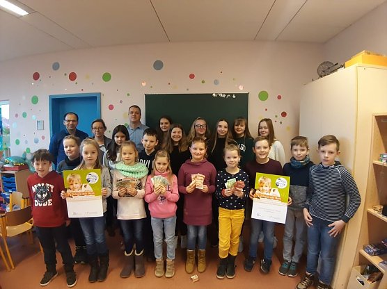 Spende an das Kinder-und Jugendhospiz Tambach-Dietharz (Foto: &Ouml;stertalschule)