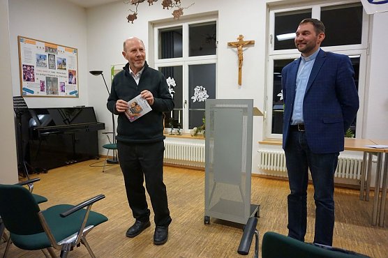 Vortrag " Die griechisch katholische Kirche " (Foto: Jürgen Kieper) Vortrag " Die griechisch katholische Kirche " (Foto: Jürgen Kieper)