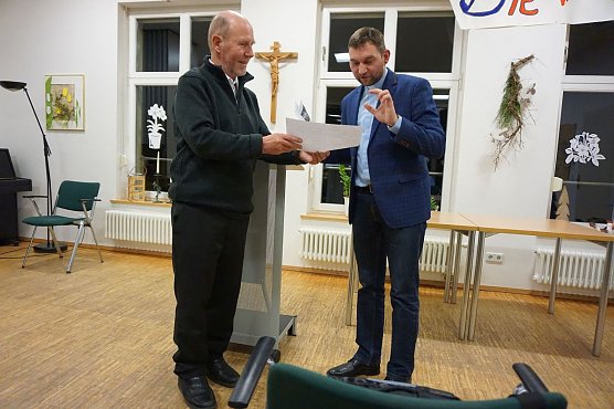 Vortrag " Die griechisch katholische Kirche " (Foto: Jürgen Kieper) Vortrag " Die griechisch katholische Kirche " (Foto: Jürgen Kieper)