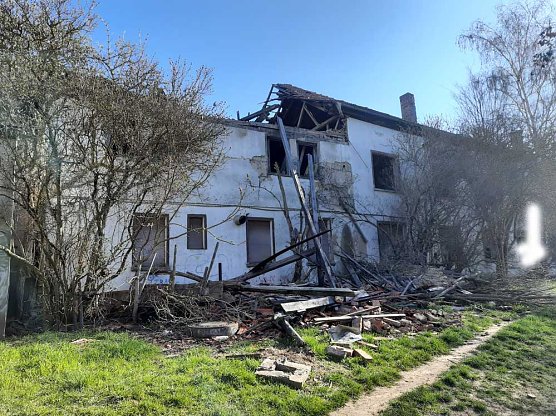 Alter Backwarenbetrieb stürzt langsam ein (Foto: privat) Alter Backwarenbetrieb stürzt langsam ein (Foto: privat)