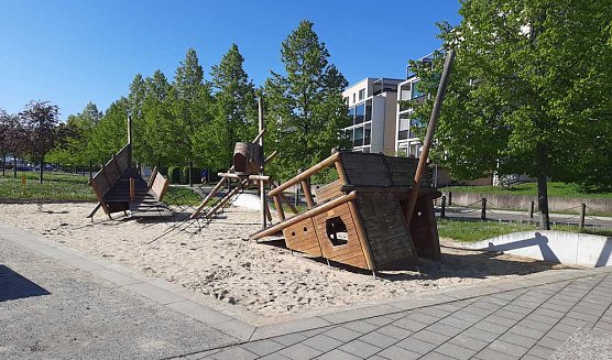 Spielpl&auml;tze wieder ge&ouml;ffnet (Foto: Karl-Heinz Herrmann)