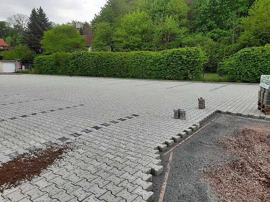 Hier muss wieder ein Lebensmittel-Discounter hin (Foto: Karl-Heinz Herrmann) Hier muss wieder ein Lebensmittel-Discounter hin (Foto: Karl-Heinz Herrmann)