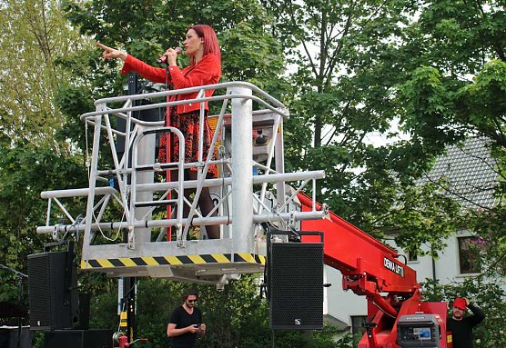 Zweite Auflage des Hebeb&uuml;hnenkonzert (Foto: Karl-Heinz Herrmann)