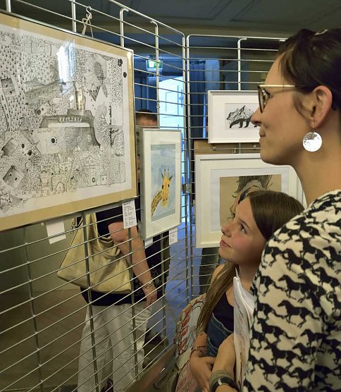 Verschiebung der Eröffnung der 11. JugendKunstBiennale (Foto: Fred Böhme) Verschiebung der Eröffnung der 11. JugendKunstBiennale (Foto: Fred Böhme)