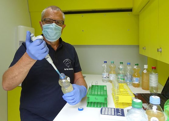 Labormobil ist wieder unterwegs (Foto: VSR - Gew&auml;sserschutz)