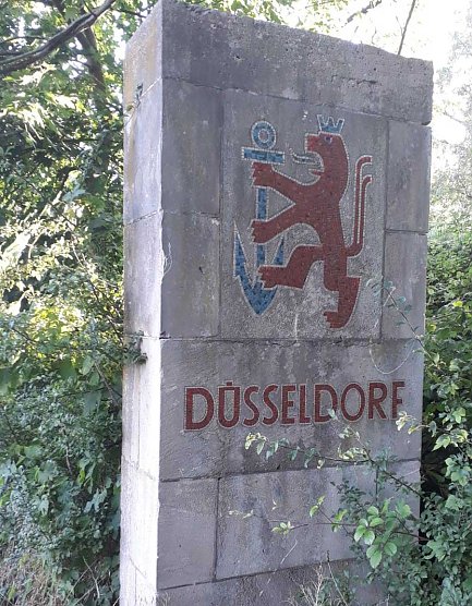 Mit dem Moped nach Düsseldorf (Foto: privat) Mit dem Moped nach Düsseldorf (Foto: privat)