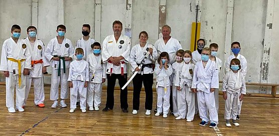 1. Dan Prüfung abgelegt (Foto: Werner Bank) 1. Dan Prüfung abgelegt (Foto: Werner Bank)