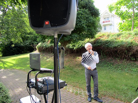 Musikalischer Vormittag (Foto: AWO-Seniorenresedenz) Musikalischer Vormittag (Foto: AWO-Seniorenresedenz)