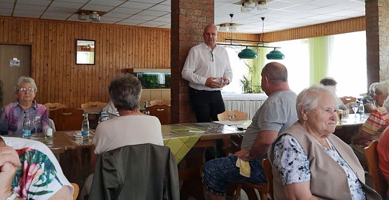 Bürgermeister Grimm überraschend im WB 4 zu Gast (Foto: Thomas Leipold) Bürgermeister Grimm überraschend im WB 4 zu Gast (Foto: Thomas Leipold)