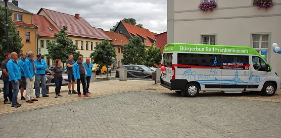 Startschuss für Bürgerbus in Bad Frankenhausen (Foto: Karl-Heinz Herrmann) Startschuss für Bürgerbus in Bad Frankenhausen (Foto: Karl-Heinz Herrmann)