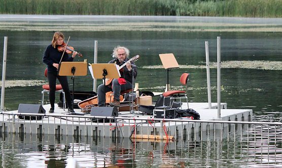 Erfolgreiche Open-Air-Konzerte an den Bebraer Teichen (Foto: Karl-Heinz Herrmann)