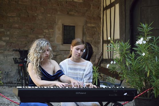 Dreieck, Rechteck, Kreis, Quadrat (Foto: Angela Böhme) Dreieck, Rechteck, Kreis, Quadrat (Foto: Angela Böhme)