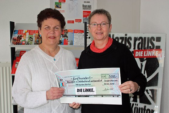 Scheck&uuml;bergabe f&uuml;r Blindenverband (Foto: MdB Steinke)