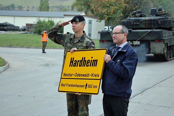 Panzerkompanie in Bad Frankenhausen verabschiedet (Foto: Karl-Heinz Herrmann) Panzerkompanie in Bad Frankenhausen verabschiedet (Foto: Karl-Heinz Herrmann)