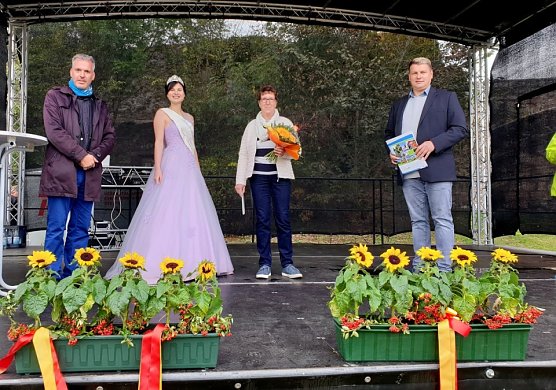 Gro&szlig;e Beteiligung am 26. "Frankenh&auml;user Blumensommer" 2020 (Foto: Peter M&ouml;bius)