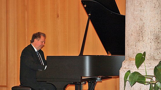 Bedeutende Konzertreihe gestartet (Foto: Karl-Heinz Herrmann) Bedeutende Konzertreihe gestartet (Foto: Karl-Heinz Herrmann)