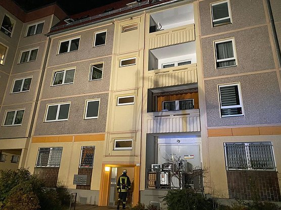 Angebrannte Pizza löst Feuerwehreinsatz aus (Foto: Silvio Dietzel) Angebrannte Pizza löst Feuerwehreinsatz aus (Foto: Silvio Dietzel)