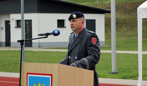 Vereidigung an einem geschichtstr&auml;chtigen Tag der Bundeswehr (Foto: Karl-Heinz Herrmann)